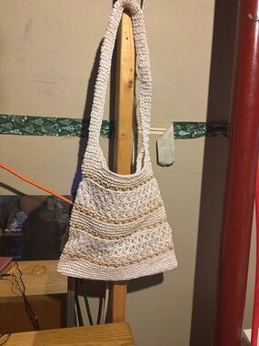Source Unknown Cream Crocheted Shoulder Bag with Gold Thread